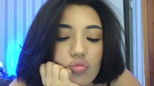 lily  foster online show from September 2025 10:15:01 AM