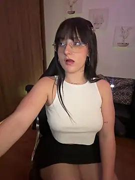 Megan lu2 online show from January 2025 03:01:01 AM