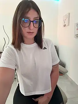 Snapshot of Megan_lu2 chatting on February 2026 08:58:01 PM Megan lu2 online show from February 2026 08:58:01 PM