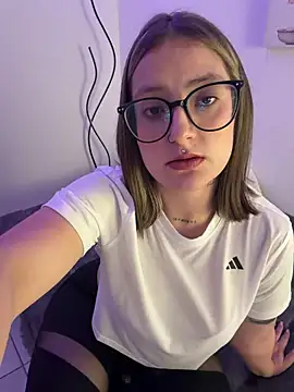 Snapshot of Megan_lu2 chatting on February 2026 02:45:01 AM Megan lu2 online show from February 2026 02:45:01 AM