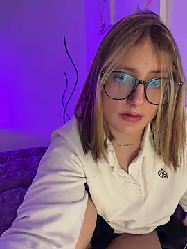 Snapshot of Megan_lu2 chatting on February 2026 03:16:02 AM Megan lu2 online show from February 2026 03:16:02 AM