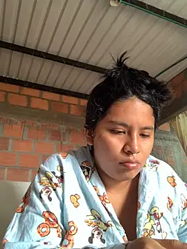 Snapshot of moncerrat_luna chatting on December 2024 05:22:01 PM moncerrat luna online show from December 2024 05:22:01 PM