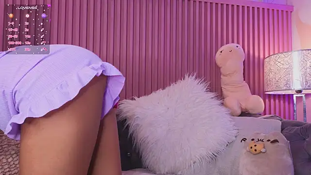 Emiily Scott1 online show from January 2025 03:56:02 PM