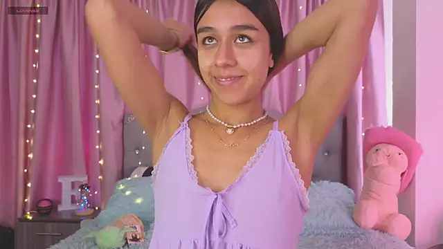 Emiily Scott1 online show from February 2025 02:02:01 PM