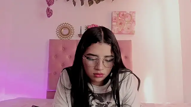 aliice walker  online show from December 2024 03:33:01 PM