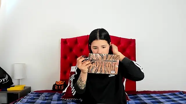 aliice walker  online show from December 2024 12:44:02 PM