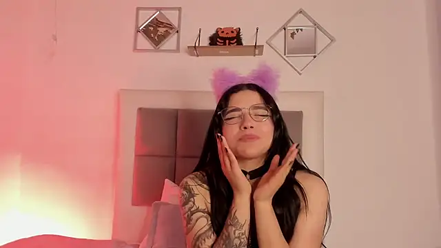 aliice walker  online show from January 2025 06:31:01 PM