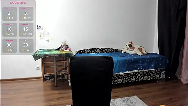 Snapshot of KitsuneRem chatting on December 2024 08:36:02 PM KitsuneRem online show from December 2024 08:36:02 PM