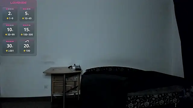 Snapshot of KitsuneRem chatting on October 2025 09:22:01 PM KitsuneRem online show from October 2025 09:22:01 PM