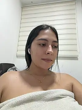 Sophie  Foxxx online show from May 2026 12:30:02 AM