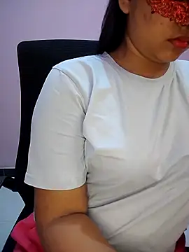 Snapshot of Rose_Olivia chatting on September 2025 03:55:02 PM Rose Olivia online show from September 2025 03:55:02 PM