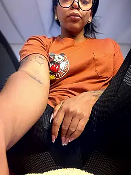 Charly  online show from May 2026 09:30:02 PM