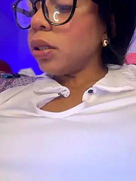 Charly  online show from May 2026 03:37:02 AM
