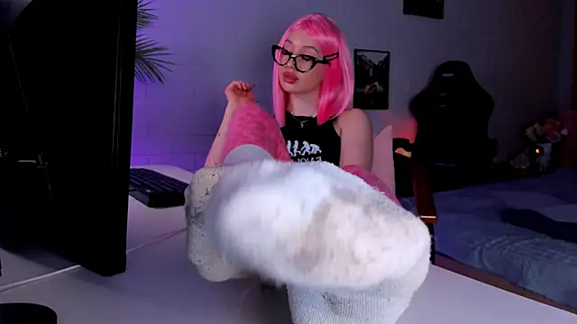 Snapshot of DorothyGilbert1 chatting on March 2025 07:43:02 PM DorothyGilbert1 online show from March 2025 07:43:02 PM