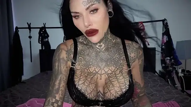 Snapshot of claudiacvc95 chatting on March 2026 05:36:01 AM claudiacvc95 online show from March 2026 05:36:01 AM