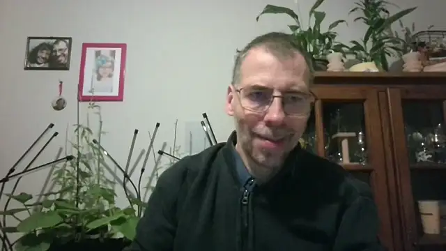 ptitcanard60600 online show from May 2026 04:51:02 AM