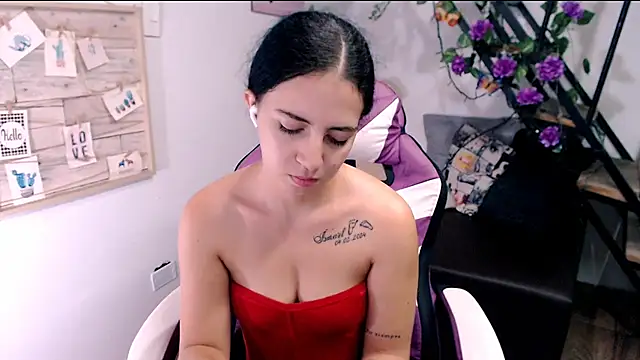 samantha baby  online show from April 2026 02:04:01 PM
