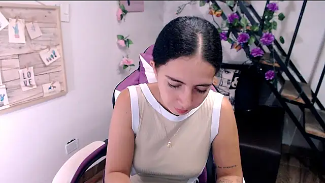 samantha baby  online show from May 2026 03:50:01 PM