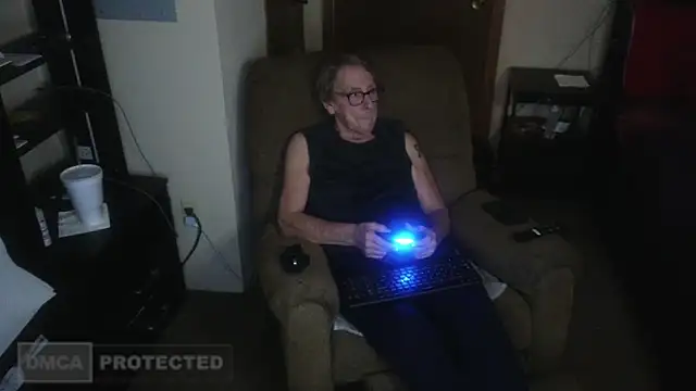 Lusty Kinks online show from December 2024 09:04:02 PM