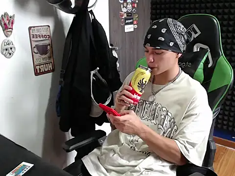 Curly Angel24 online show from April 2026 09:49:02 PM