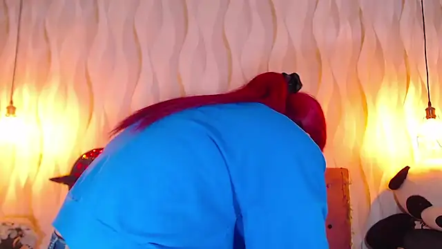 Snapshot of IsabelaLatina chatting on October 2025 01:09:02 AM IsabelaLatina online show from October 2025 01:09:02 AM