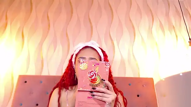 Snapshot of IsabelaLatina chatting on November 2025 03:16:01 PM IsabelaLatina online show from November 2025 03:16:01 PM