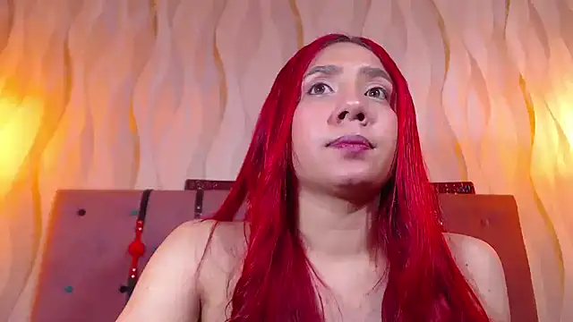 Snapshot of IsabelaLatina chatting on December 2025 07:16:02 AM IsabelaLatina online show from December 2025 07:16:02 AM