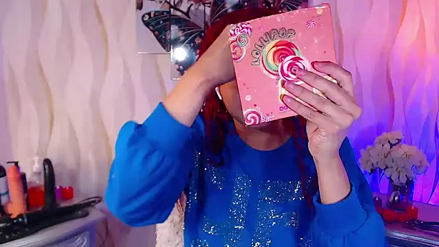 Snapshot of IsabelaLatina chatting on February 2026 03:07:01 PM IsabelaLatina online show from February 2026 03:07:01 PM