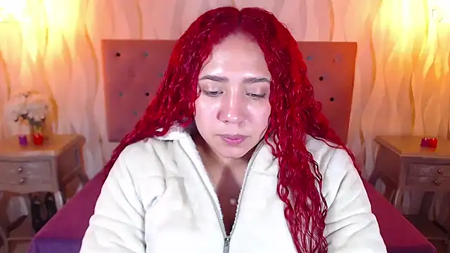 Snapshot of IsabelaLatina chatting on February 2026 03:20:01 PM IsabelaLatina online show from February 2026 03:20:01 PM