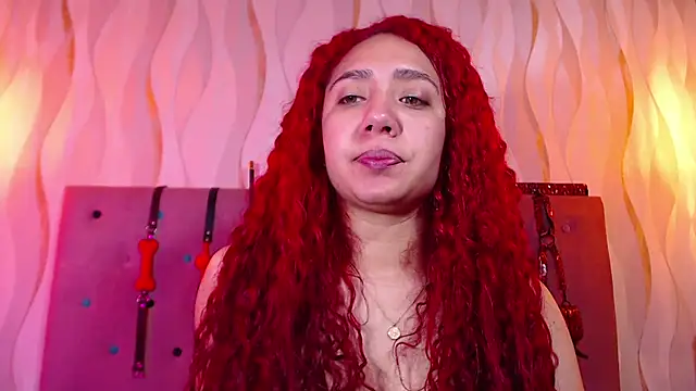 Snapshot of IsabelaLatina chatting on February 2026 02:59:02 PM IsabelaLatina online show from February 2026 02:59:02 PM