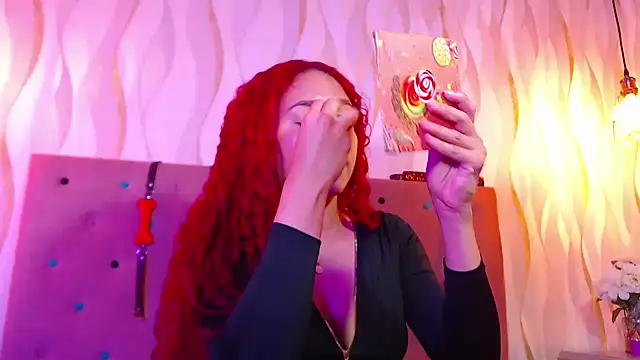 Snapshot of IsabelaLatina chatting on February 2026 09:36:02 PM IsabelaLatina online show from February 2026 09:36:02 PM