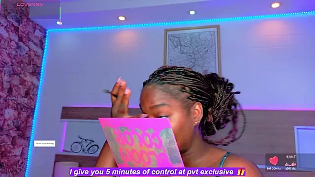 Snapshot of KAROL-SCOTT chatting on May 2026 06:56:02 PM KAROL-SCOTT online show from May 2026 06:56:02 PM