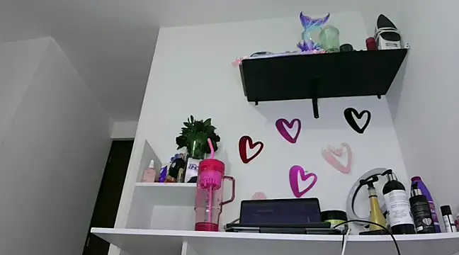 Snapshot of ari_sexy1 chatting on March 2025 01:43:01 AM ari sexy1 online show from March 2025 01:43:01 AM