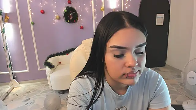 martinasaez online show from December 2024 08:03:02 PM