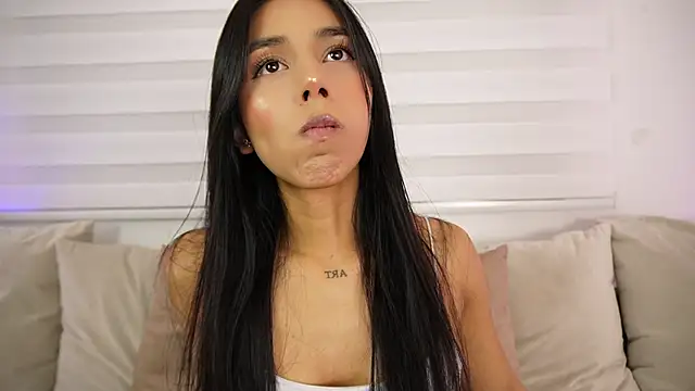 Snapshot of Ariadna5 chatting on February 2025 02:44:02 AM Ariadna5 online show from February 2025 02:44:02 AM