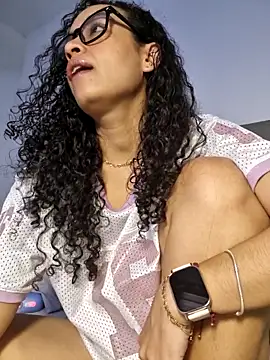 angela  98 online show from May 2026 01:54:02 PM