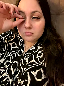 ihaveasecret  online show from October 2025 11:18:01 AM