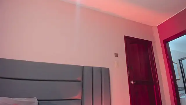 NoraDasilva online show from February 2025 11:46:01 PM