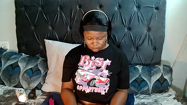 KylaBloom online show from December 2024 10:10:01 PM