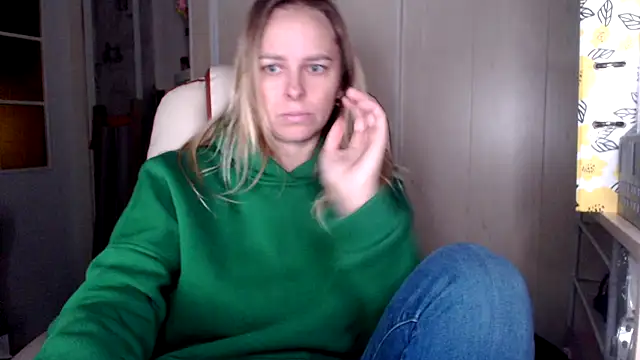 Snapshot of las_sweet chatting on October 2025 07:05:02 AM las sweet online show from October 2025 07:05:02 AM