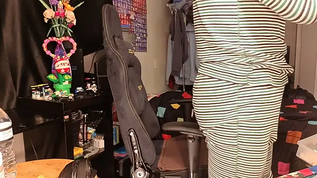 ShinyCherub online show from February 2025 09:37:01 AM