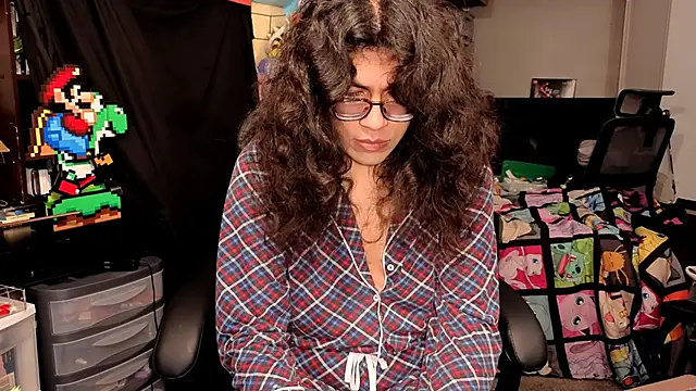 ShinyCherub online show from November 2025 01:55:01 AM