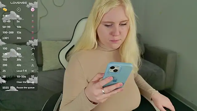 art lovee online show from April 2026 04:46:01 AM