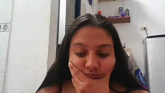 almaswan1 online show from December 2024 06:42:02 PM