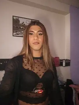 Babylolatop online show from July 2026 07:45:01 PM