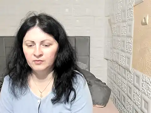 Lillian2 online show from March 2025 09:16:02 AM