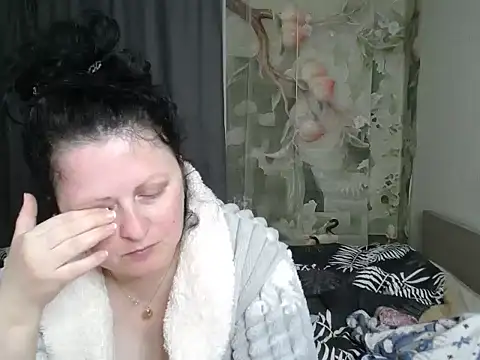 Lillian2 online show from May 2026 11:57:02 PM