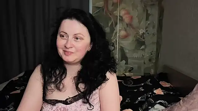Lillian2 online show from June 2026 07:22:01 AM