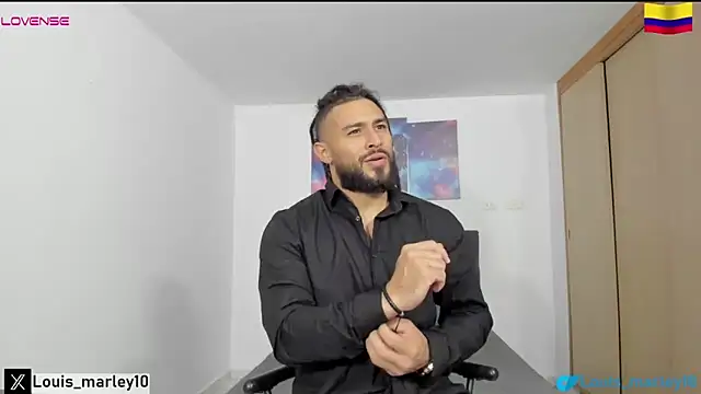 Snapshot of Louis_marley__ chatting on February 2025 01:21:01 AM Louis marley online show from February 2025 01:21:01 AM