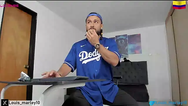 Snapshot of Louis_marley__ chatting on February 2025 10:31:02 PM Louis marley online show from February 2025 10:31:02 PM